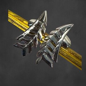 Coro Silver Tone Art Deco Arrow Clip-on Earrings Signed Vintage